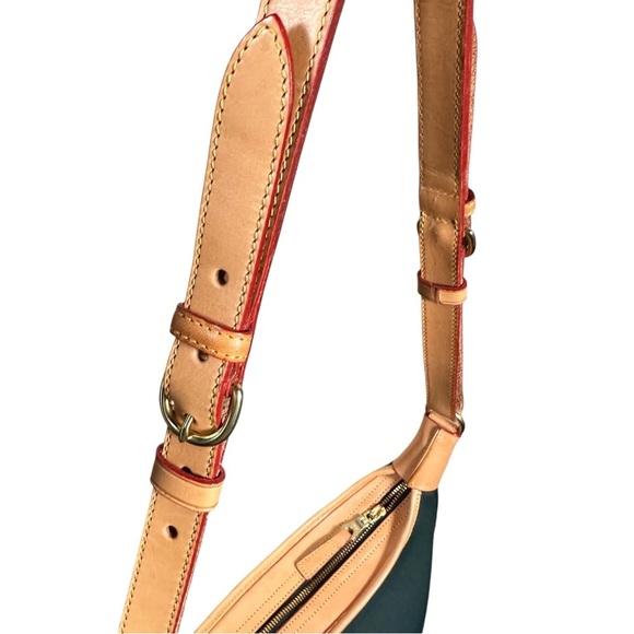 DOONEY & BOURKE Vintage Canvas Leather Trim Shoulder Purse - Picture 10 of 15